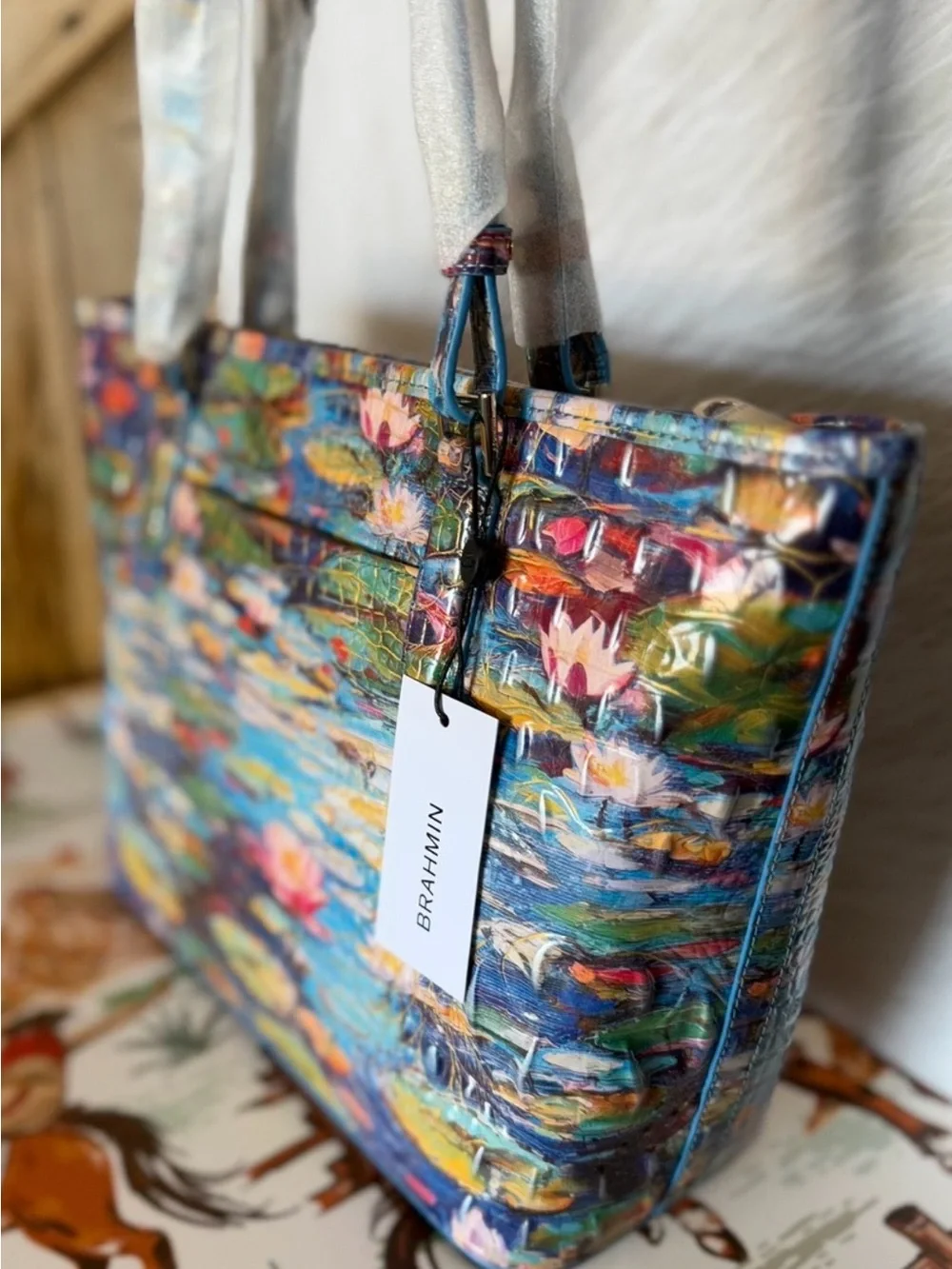 FIRM >>> Brahmin Med Asher Waterlily Beautiful floral NWT